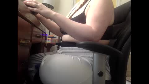 Snapshot of carabelle89 chatting on 04-15-26, 10:21 carabelle89 online show from 04-15-26, 10:21