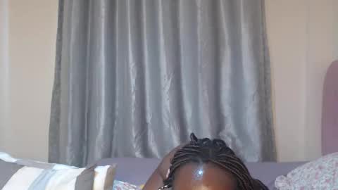 caramel online show from 09-17-25, 06:26