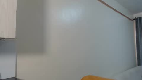 caramel online show from 10-03-25, 05:59