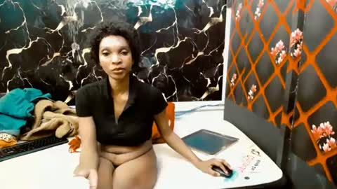 Snapshot of caramelminxx_ chatting on 06-24-26, 07:29 caramelminxx_ online show from 06-24-26, 07:29