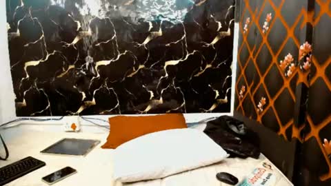 Snapshot of caramelminxx_ chatting on 07-03-26, 08:21 caramelminxx_ online show from 07-03-26, 08:21