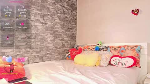 carolina online show from 10-25-25, 08:33