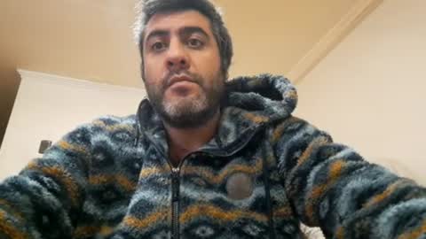 Snapshot of caravibugue chatting on 06-14-26, 11:01 caravibugue online show from 06-14-26, 11:01