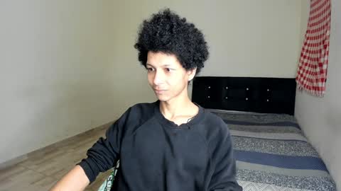 Snapshot of cardrey05 chatting on 12-17-24, 06:24 Carlos and Cristian online show from 12-17-24, 06:24