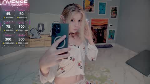 NONA    follow online show from 09-24-25, 05:55