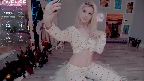 NONA    follow online show from 11-06-25, 05:19