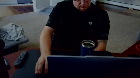 Snapshot of carguy4fun chatting on 05-31-26, 06:09 carcouple4fun online show from 05-31-26, 06:09