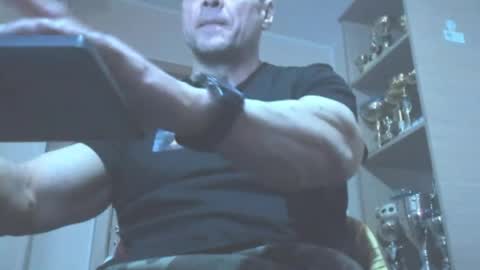 Laz online show from 04-08-26, 05:07