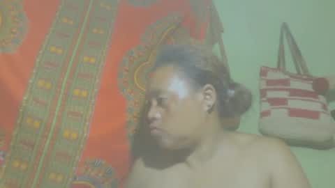 carinesexy69 online show from 02-12-25, 09:22