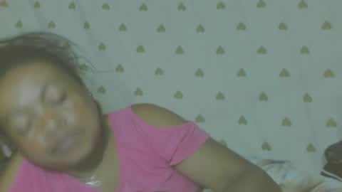 Snapshot of carinesexy69 chatting on 06-11-26, 09:24 carinesexy69 online show from 06-11-26, 09:24