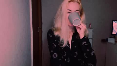 Carin online show from 10-06-25, 05:27