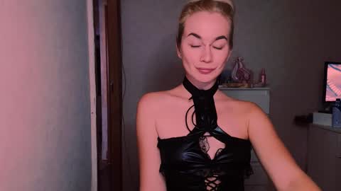 Carin online show from 10-06-25, 07:33