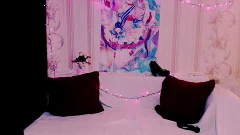 Snapshot of carinfox chatting on 05-18-26, 04:07 Carin online show from 05-18-26, 04:07
