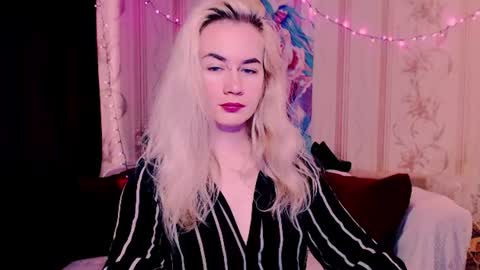 Snapshot of carinfox chatting on 06-06-26, 07:24 Carin online show from 06-06-26, 07:24