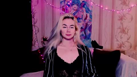 Snapshot of carinfox chatting on 06-08-26, 03:07 Carin online show from 06-08-26, 03:07