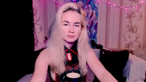Snapshot of carinfox chatting on 06-09-26, 05:52 Carin online show from 06-09-26, 05:52