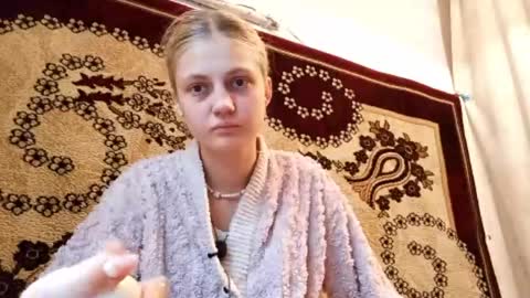 Snapshot of carissaalderson chatting on 04-23-26, 02:57 Kira online show from 04-23-26, 02:57