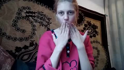 Snapshot of carissaalderson chatting on 05-23-26, 03:23 Kira online show from 05-23-26, 03:23
