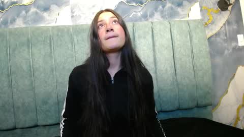 Snapshot of caritoluna_ chatting on 11-13-25, 03:27 Carito online show from 11-13-25, 03:27