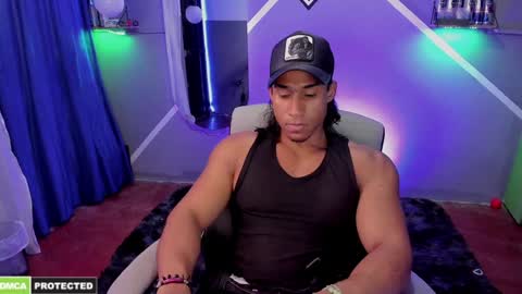 Snapshot of carl_smithh chatting on 12-07-24, 07:05 Carl online show from 12-07-24, 07:05