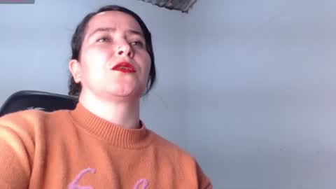 Snapshot of carla_naugthy_ chatting on 06-18-26, 01:06 Carla naugthy online show from 06-18-26, 01:06
