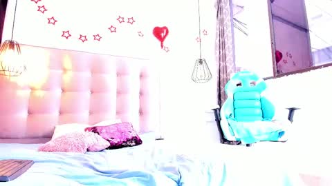 Carla  online show from 03-10-25, 07:50