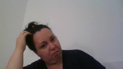 Carlaruth online show from 11-21-25, 05:50