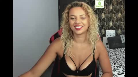Snapshot of carlastacefun chatting on 07-31-26, 04:01 CarlaStaceFun online show from 07-31-26, 04:01