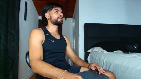 Snapshot of carlbadams96 chatting on 02-02-25, 02:17 sebasfit online show from 02-02-25, 02:17