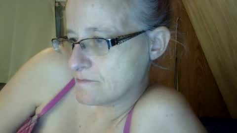carleeswoman08 online show from 02-14-25, 06:40