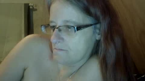 Snapshot of carleeswoman08 chatting on 12-04-25, 01:53 carleeswoman08 online show from 12-04-25, 01:53