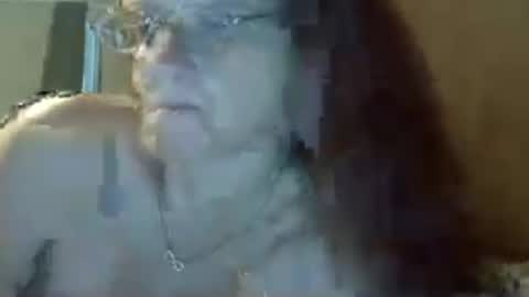 Snapshot of carleeswoman08 chatting on 06-16-26, 11:46 carleeswoman08 online show from 06-16-26, 11:46
