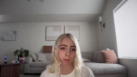 Snapshot of carleetanner chatting on 02-03-26, 06:13 carlee online show from 02-03-26, 06:13