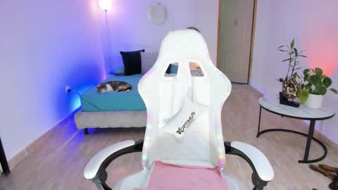 Alejandra online show from 03-26-26, 02:06