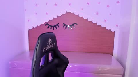 CARLYE   online show from 09-16-25, 02:56