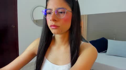 C A R L I N A online show from 03-12-26, 12:11