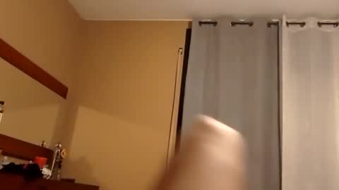 Snapshot of carlitito1 chatting on 09-24-25, 07:23 carlitito1 online show from 09-24-25, 07:23