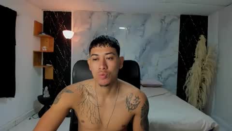 Snapshot of carlitosex09 chatting on 04-16-26, 11:44 master online show from 04-16-26, 11:44