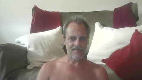 Snapshot of carlo76mx chatting on 10-20-25, 11:16 carlo online show from 10-20-25, 11:16
