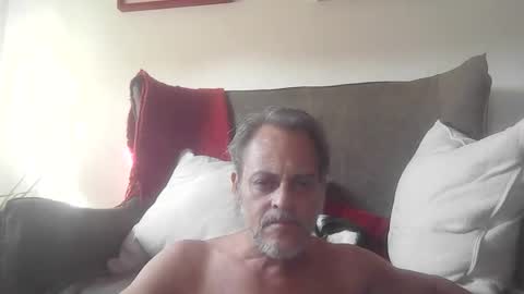 Snapshot of carlo76mx chatting on 01-05-26, 10:13 carlo online show from 01-05-26, 10:13