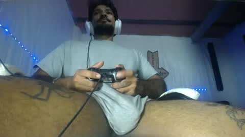 carlo yates  thx for help me to reach 100 thumps up online show from 06-12-26, 07:02