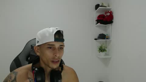 carlossmi01 online show from 11-09-25, 02:54