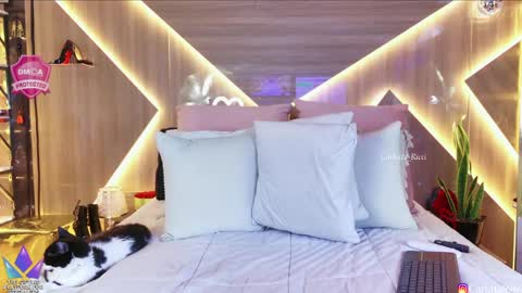 Carla Carla  I am sensual goddes and i was born for loveworshipping and enjoyment. online show from 04-20-26, 03:37