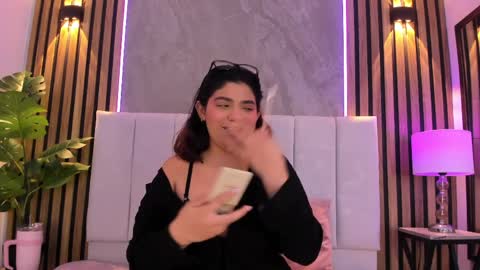 Snapshot of carlotta_velour chatting on 03-27-26, 03:34 Carlotta Velour online show from 03-27-26, 03:34
