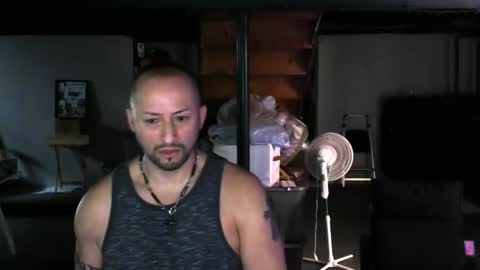 Snapshot of carltun1974 chatting on 12-20-24, 02:27 Carl online show from 12-20-24, 02:27