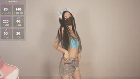 Snapshot of carlune chatting on 06-15-26, 03:53 Carlune online show from 06-15-26, 03:53