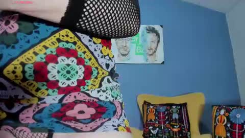 Snapshot of carly_grasso chatting on 07-10-26, 08:44 carly grasso online show from 07-10-26, 08:44