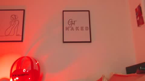 Littlecarly  online show from 02-25-25, 05:19