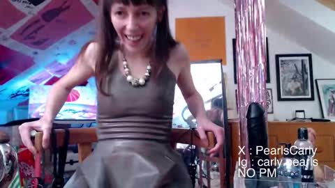 Carly Pearls online show from 02-13-26, 06:31