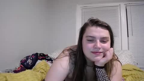 Snapshot of carlyrae420 chatting on 12-20-24, 02:41 Carly Rae online show from 12-20-24, 02:41